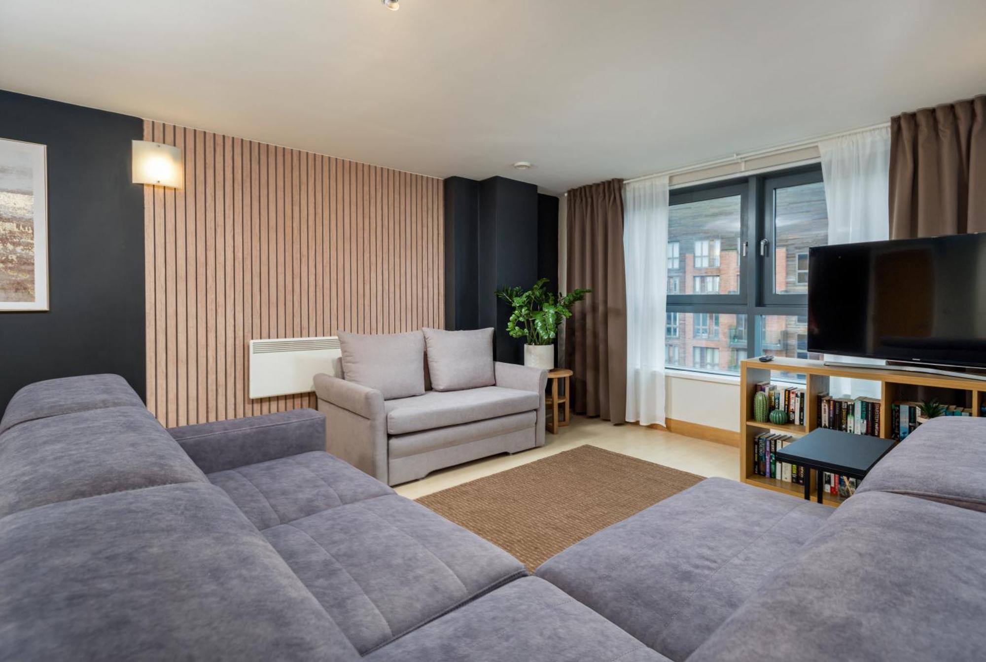Urban Oasis: Heart Of City By Train Leeds  Eksteriør billede